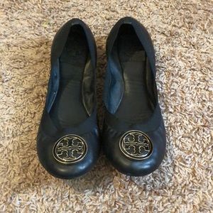 Tory Burch 'Caroline' Beige Flats🎊